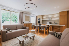 Exceptional flat - 1BD 6P- Arc de Triomphe